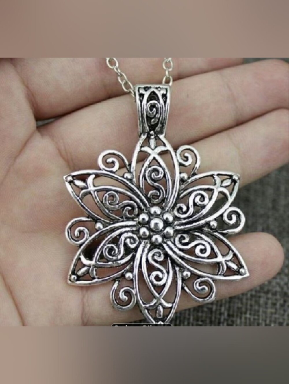 $8 Each Or Bundle 5/$20 Silver Floral Filigree Pendant Necklace